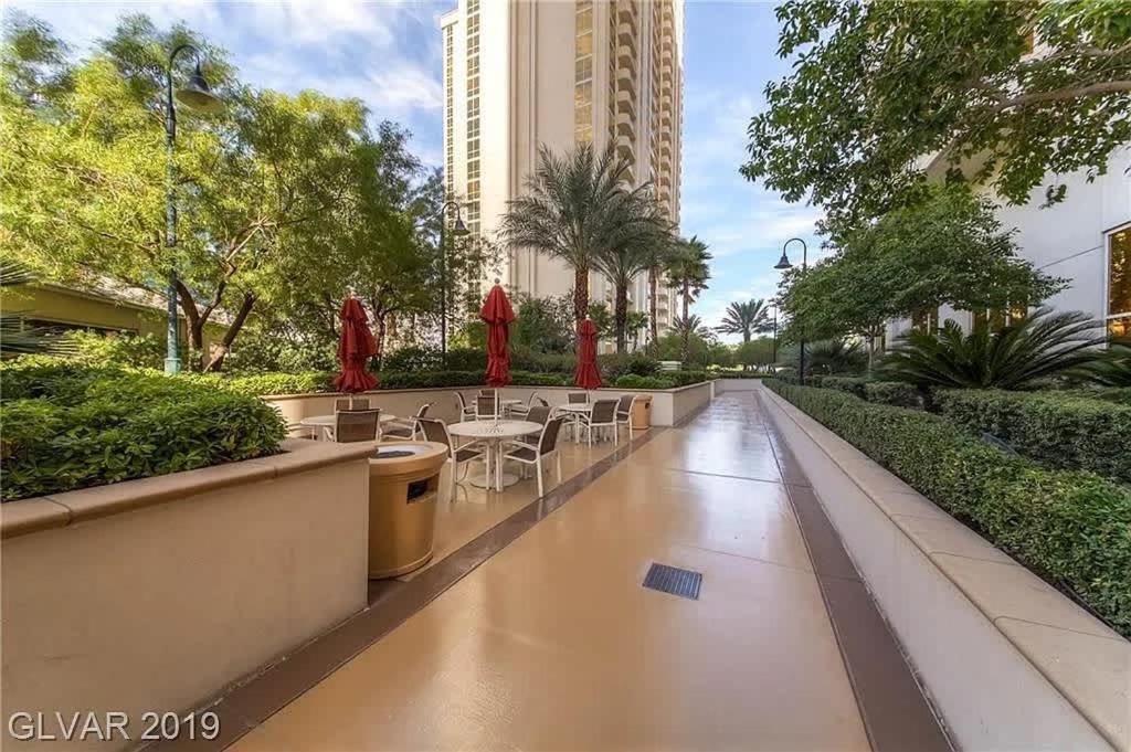 Strip View Penthouse Balcony 37617 Ferienhaus *